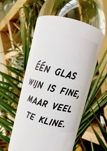 wijnetiket wijn is fine