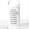 wijnetiket een stoot op een fles wijn