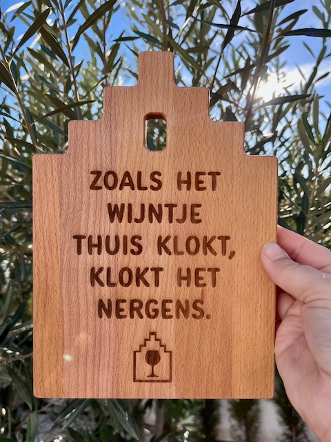 Borrelplank Huis, is een perfect verhuis cadeautje