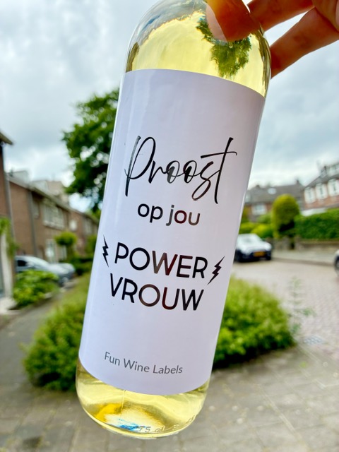 Wijnetiket Powervrouw