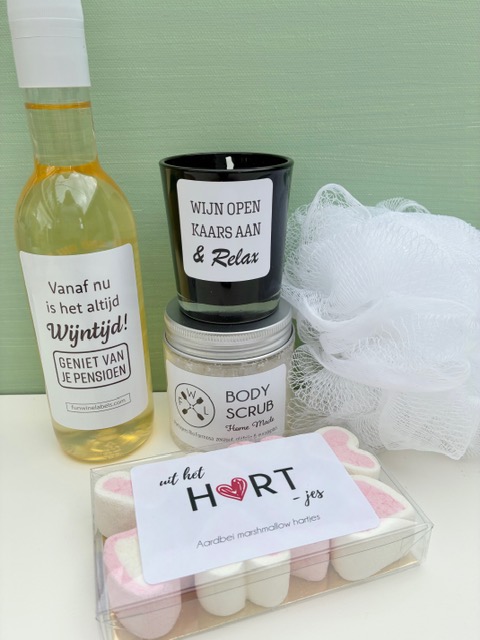 Relaxbox Pensioen is perfect voor een wijnliefhebber die ook van relaxen houdt.